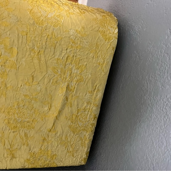 64” x 15”~table runner. Burnt Orange, brick red, yellow floral Great Condition! - Picture 15 of 16